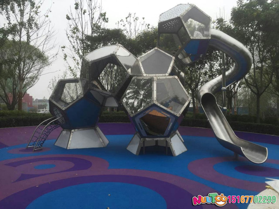 如何經(jīng)營(yíng)兒童樂(lè)園？應(yīng)該注意哪些？