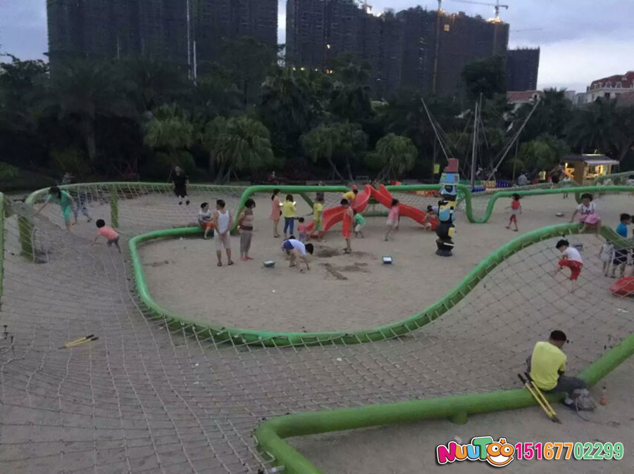 幼兒園環(huán)境的營造需要什么？離不開優(yōu)質(zhì)的游樂設(shè)備