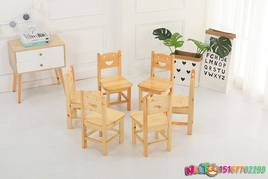 幼兒園桌椅及課桌椅功能尺寸標(biāo)準(zhǔn)是什么？要對尺寸格外了解